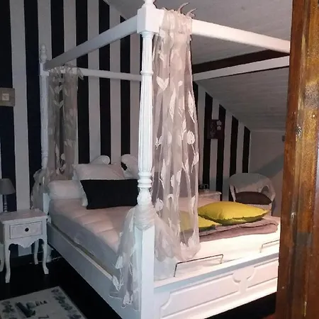 Couette-café Chez Les Dom's Sainte-Cécile